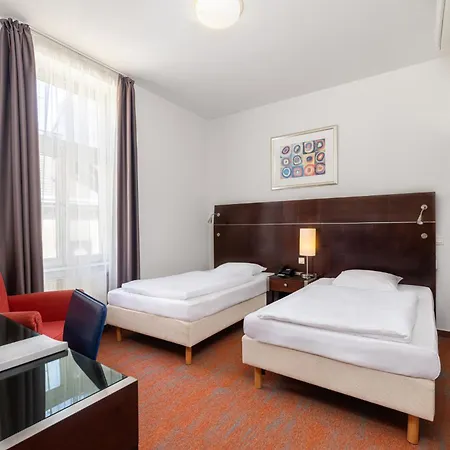 Matyas Hotel 3*