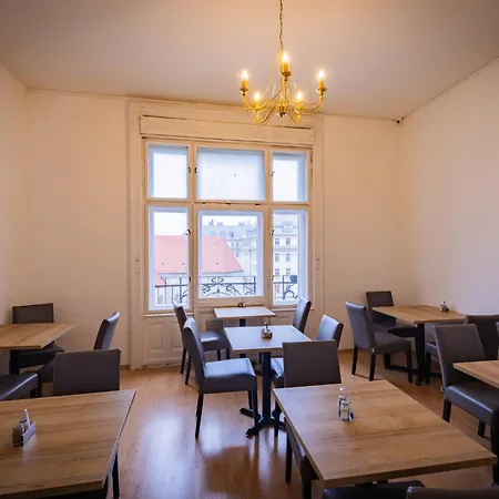 Matyas Hotel 3*