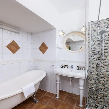 Hotel Matyas