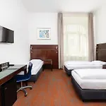 Otel Matyas