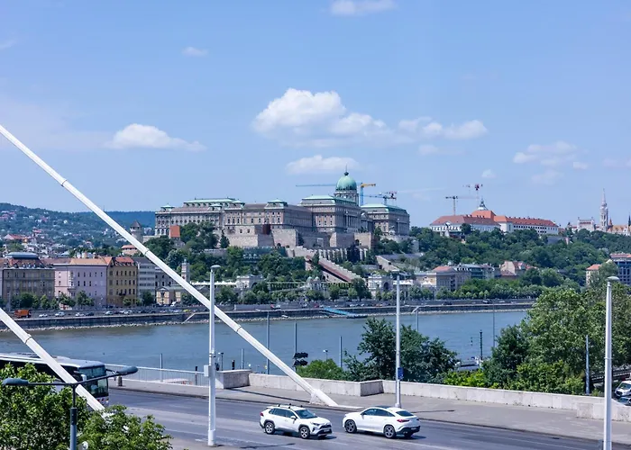 Matyas Hotel 3*