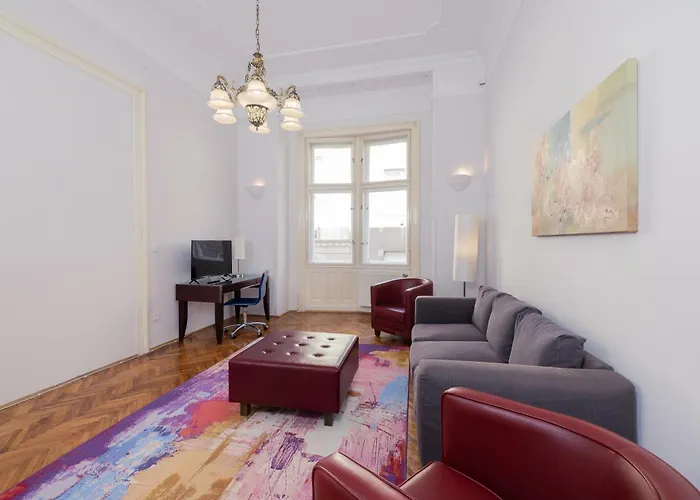Matyas Hotel 3*