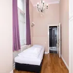 Matyas Ξενοδοχείο