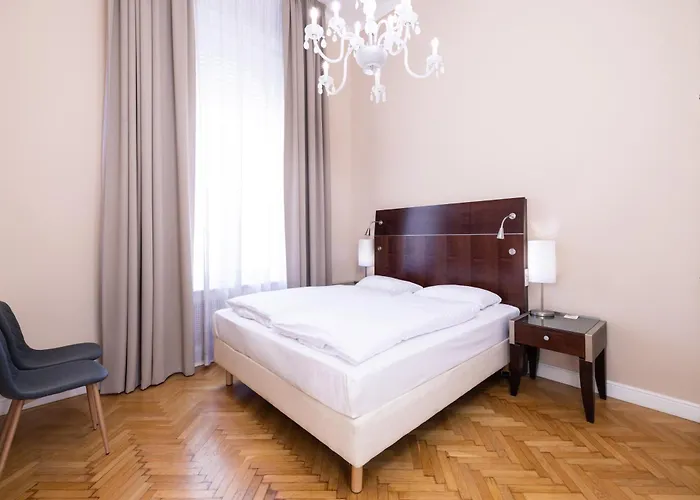 Matyas Hotel 3*